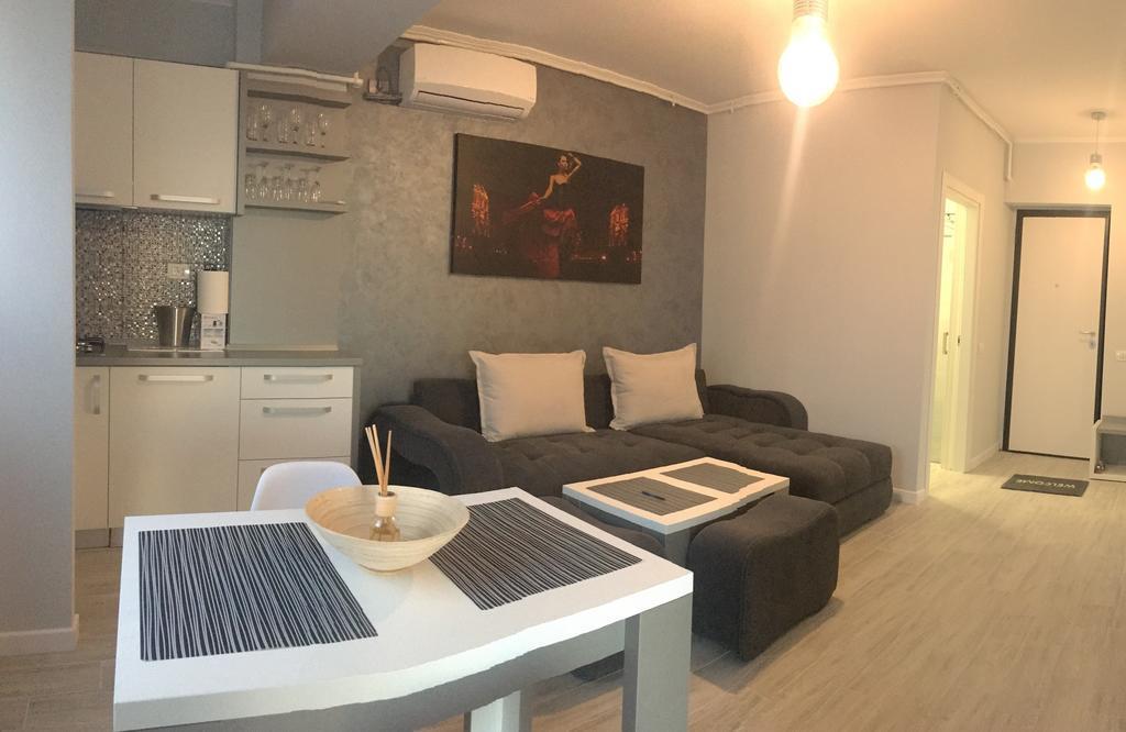 Arthemis Apartment Mamaia Exteriér fotografie